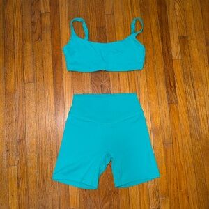 Vitality cloud ii seafoam green scoop bra and volley short set